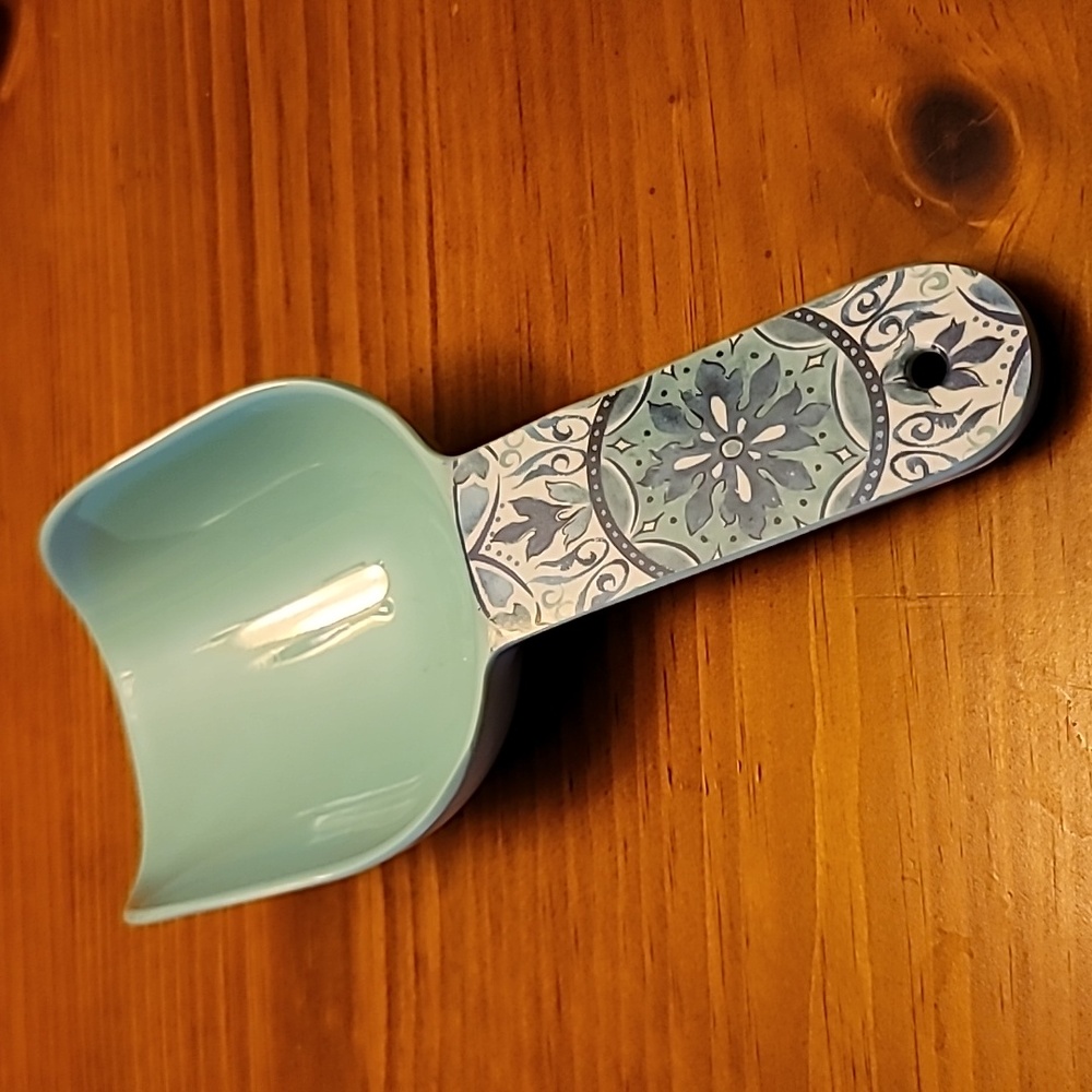 TarHong Gibraltar pet scoop measuring scoop NWT One cup 8.5 inch